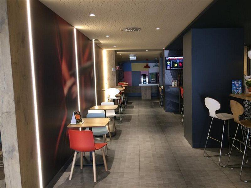 Hotel Ibis Брага Екстериор снимка