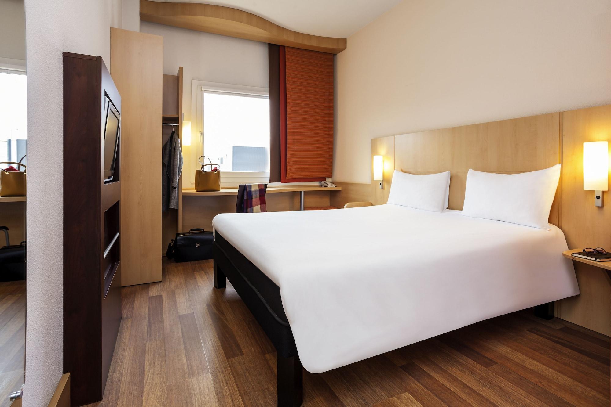 Hotel Ibis Брага Екстериор снимка