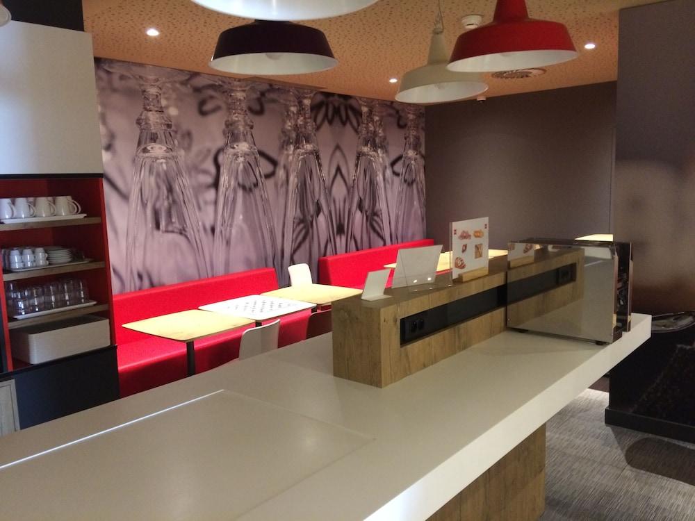 Hotel Ibis Брага Екстериор снимка